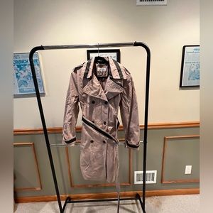 Calvin Klein Trench Coat - size XL